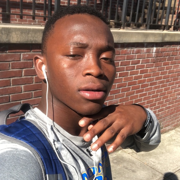 Meet your Posher, Abdoul a - Picture 1 of 1